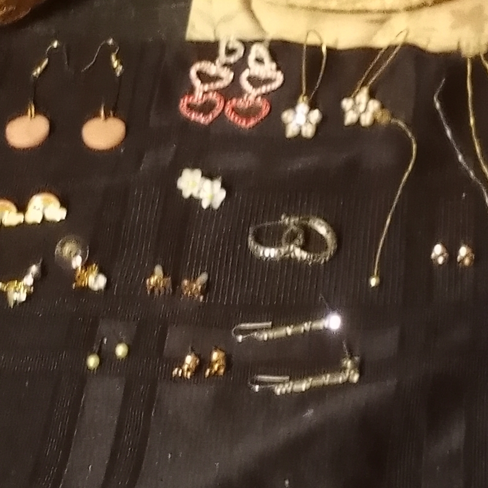 Earings,earings lots of earings new WOT